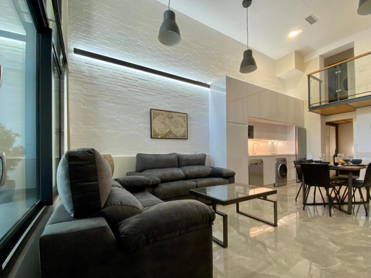 Apartamento Tr3 aparcamiento incluido familias loft almirante Sevilla Exterior foto
